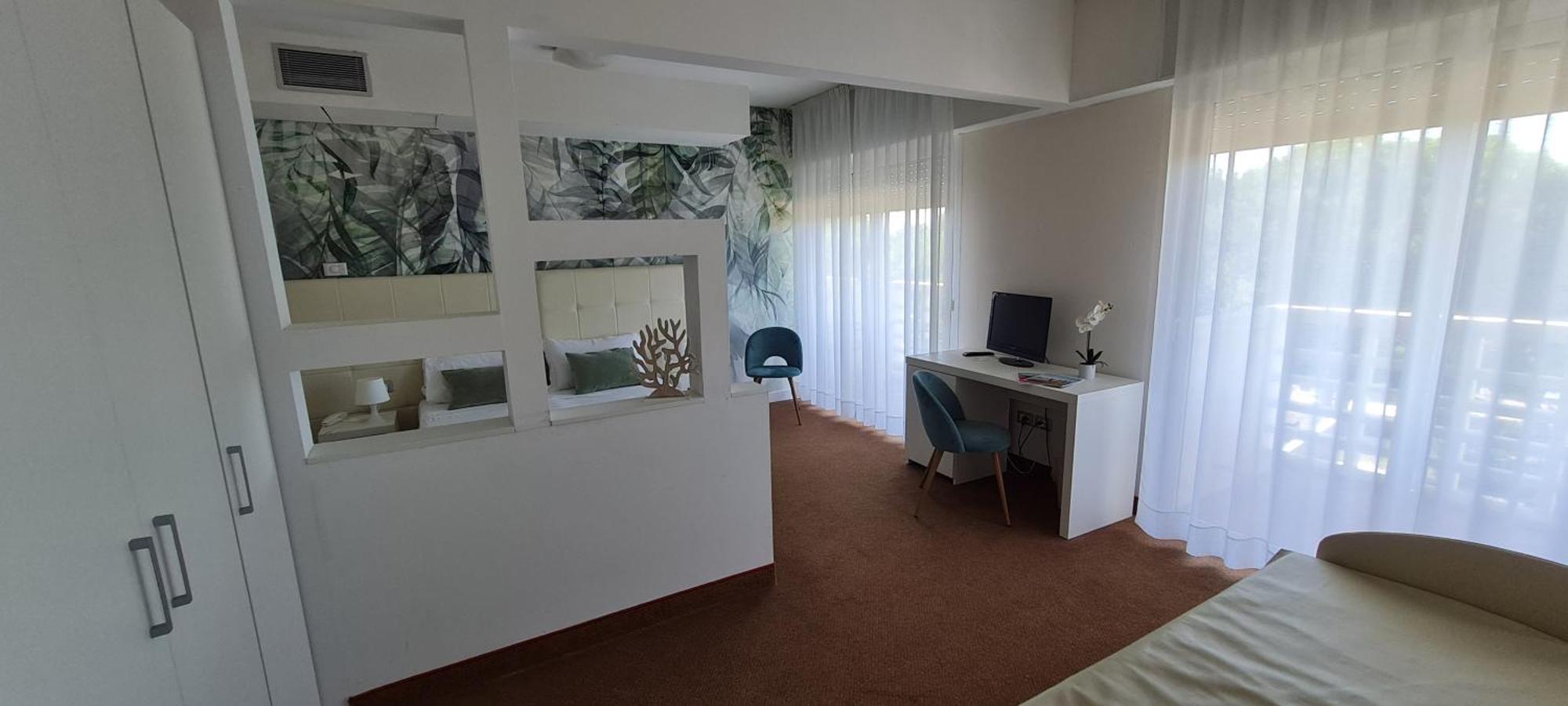 Hotel Eros لينانو سابيادورو المظهر الخارجي الصورة