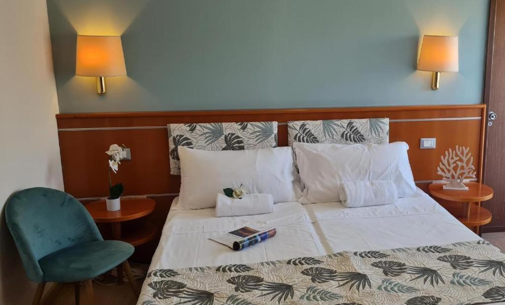 Hotel Eros لينانو سابيادورو المظهر الخارجي الصورة